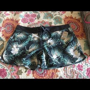 Patagonia Board shorts size 14 NWT